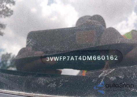 2013 Volkswagen Beetle 2.5L Entry из США, поврежденный, VIN 3VWFP7AT4DM660162